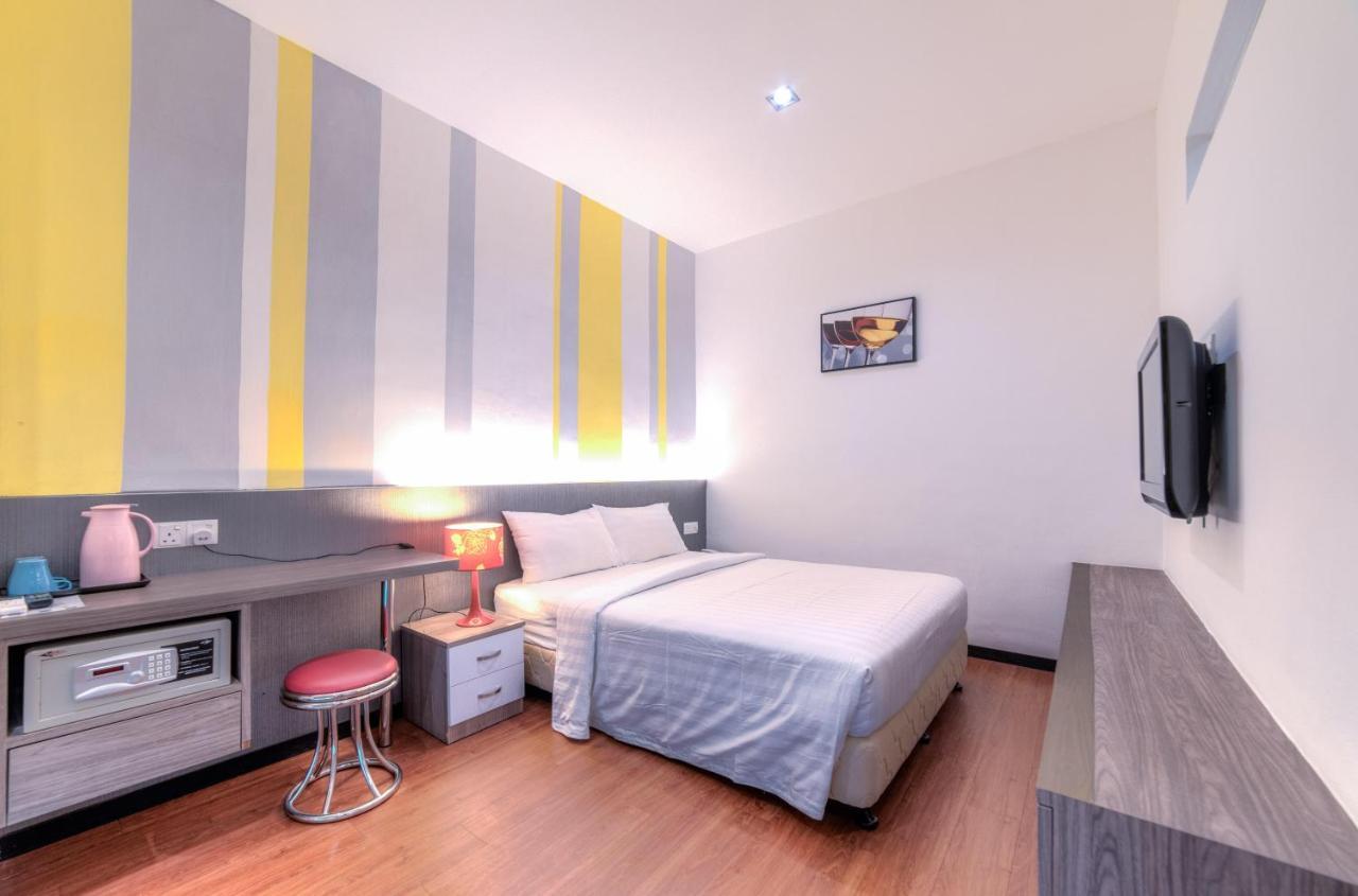HelicoNia Hotel George Town Buitenkant foto