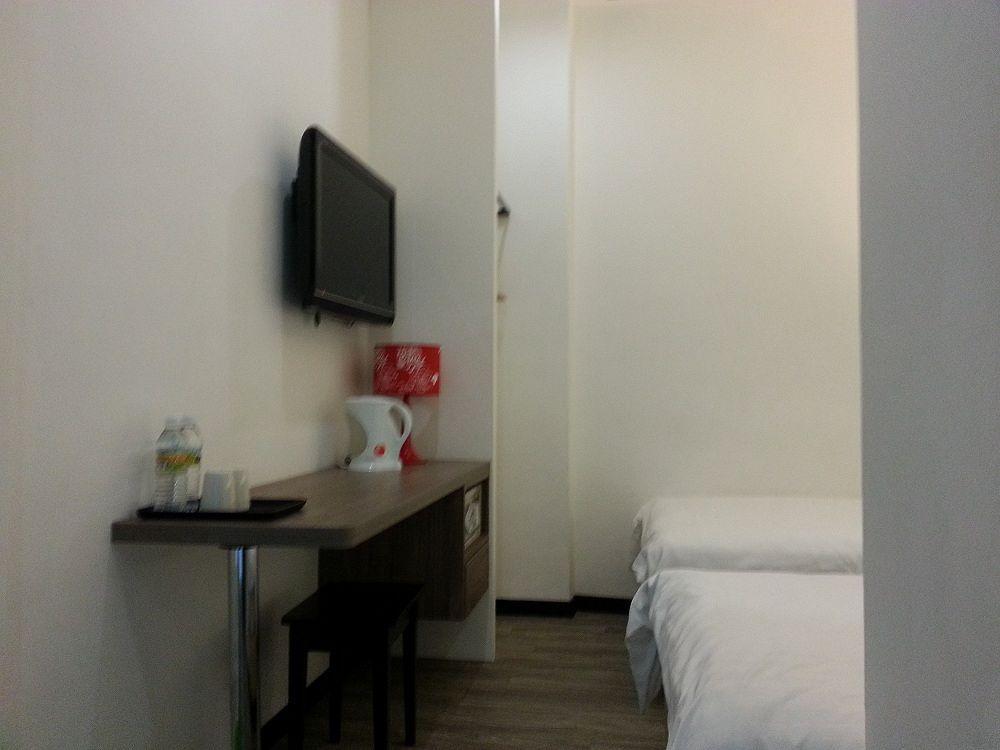 HelicoNia Hotel George Town Buitenkant foto