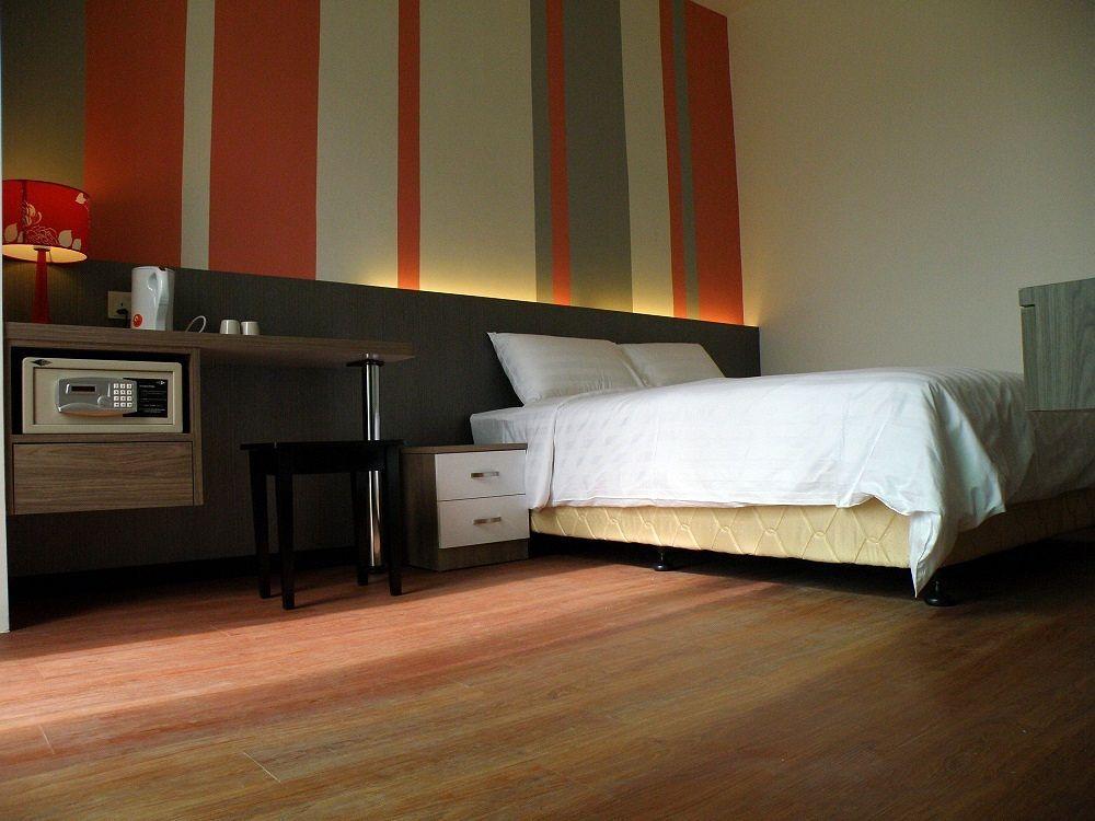 HelicoNia Hotel George Town Buitenkant foto