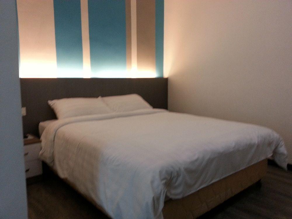 HelicoNia Hotel George Town Buitenkant foto