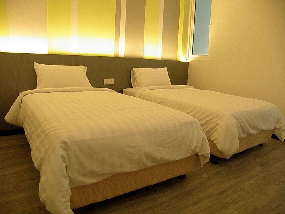 HelicoNia Hotel George Town Buitenkant foto