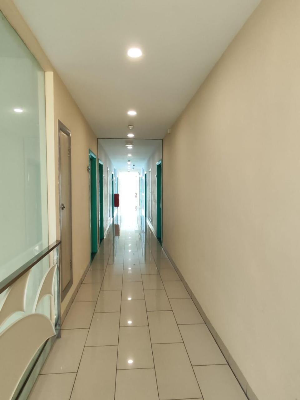 HelicoNia Hotel George Town Buitenkant foto