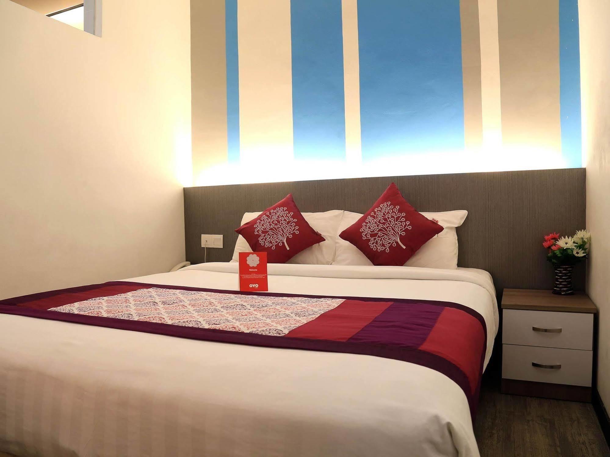 HelicoNia Hotel George Town Buitenkant foto