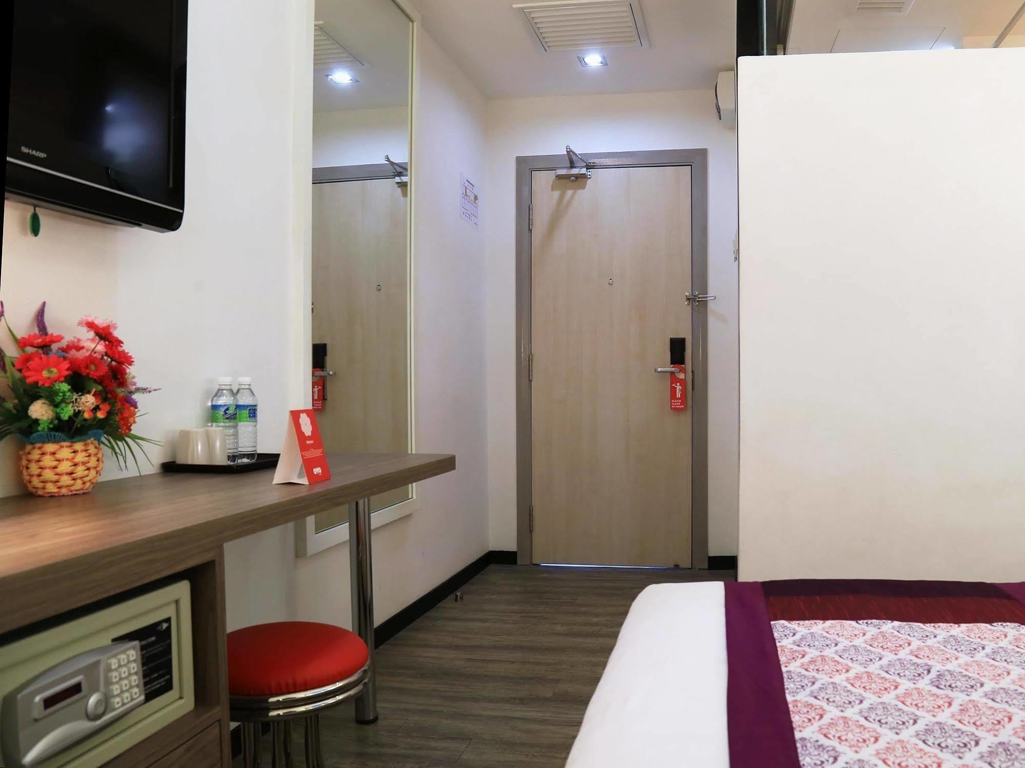 HelicoNia Hotel George Town Buitenkant foto